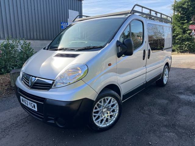 Vauxhall Vivaro 2.0CDTI [90PS] ecoFLEX Van 2.7t Euro 5 Panel Van Diesel Silver