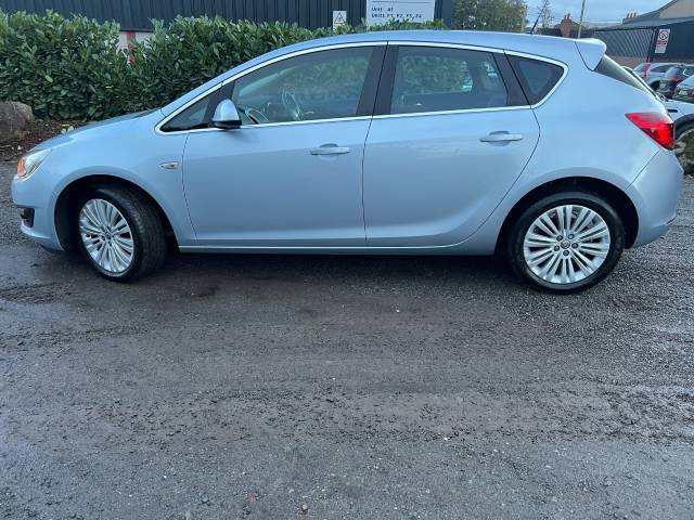 2015 Vauxhall Astra 1.4i 16V Excite 5dr