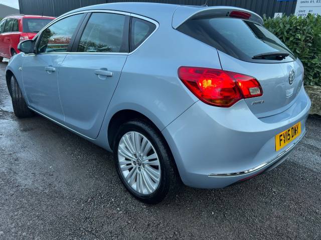 2015 Vauxhall Astra 1.4i 16V Excite 5dr