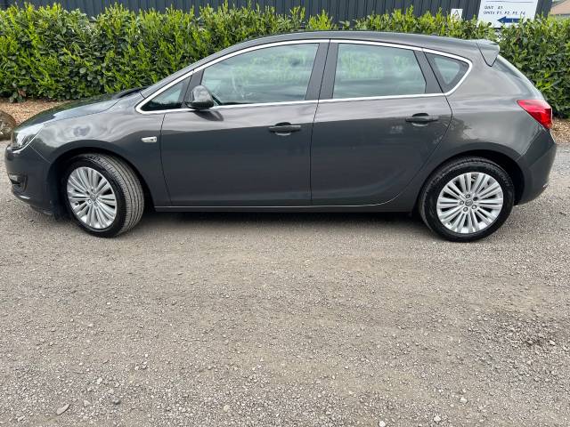 2015 Vauxhall Astra 1.6i 16V Excite 5dr