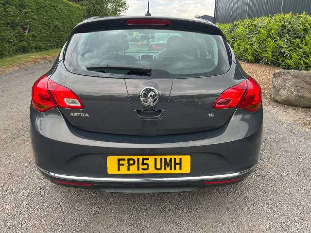 2015 Vauxhall Astra 1.6i 16V Excite 5dr