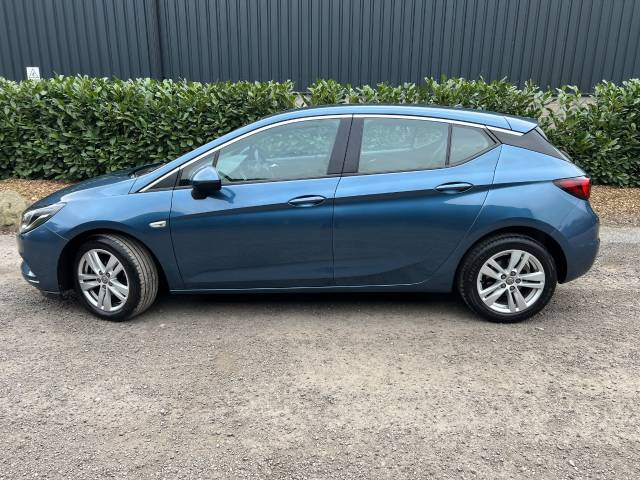 2016 Vauxhall Astra 1.6 CDTi 16V ecoFLEX Design 5dr