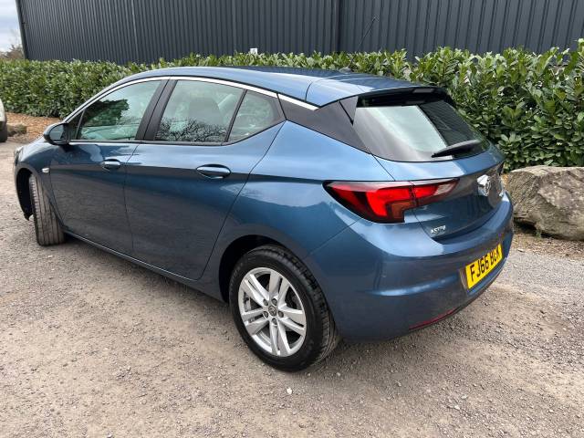 2016 Vauxhall Astra 1.6 CDTi 16V ecoFLEX Design 5dr