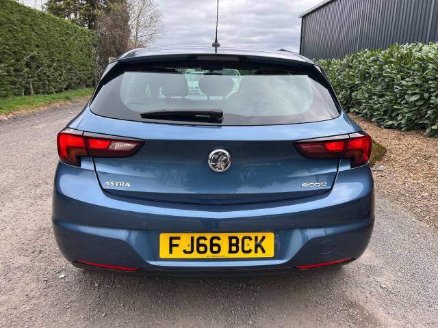 2016 Vauxhall Astra 1.6 CDTi 16V ecoFLEX Design 5dr